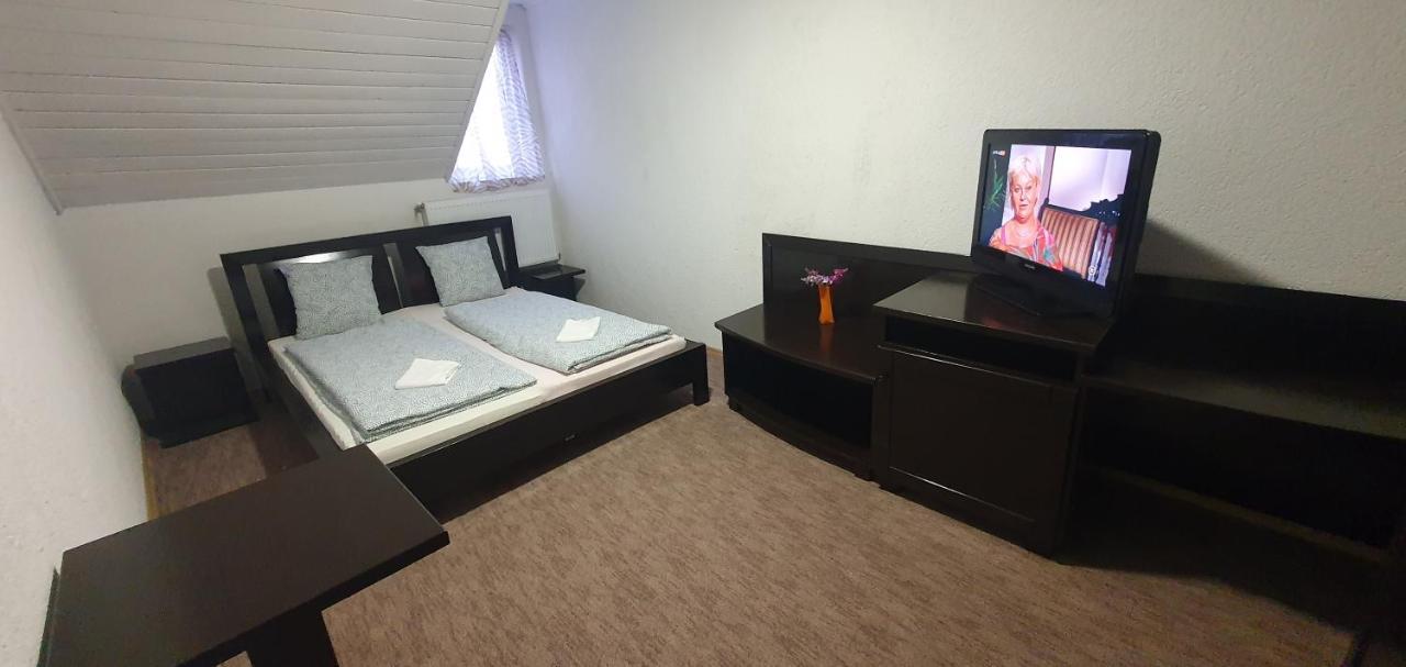 Appartamento Apartman House Odorheiu Secuiesc Esterno foto