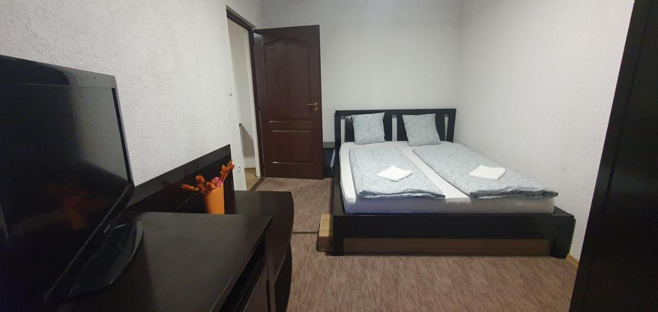 Appartamento Apartman House Odorheiu Secuiesc Esterno foto