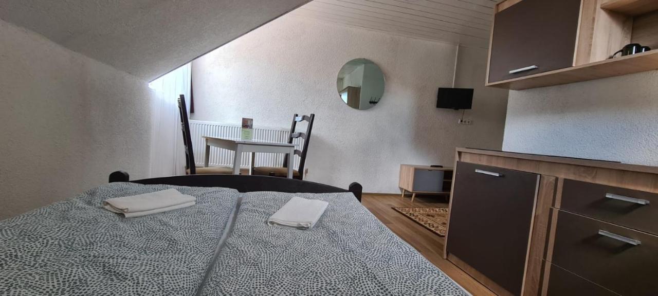 Appartamento Apartman House Odorheiu Secuiesc Esterno foto